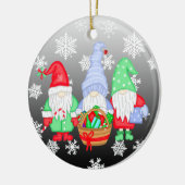 Kute whimsical Festive Kerstgnomen Keramisch Ornament (Links)