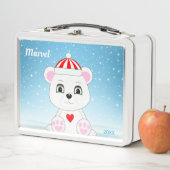 Kute White Polar Beer op Light Blue (In situ)