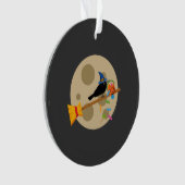 Kute Witch's Crow on a Broom Spreading Snoepjes Ornament (voorkant)