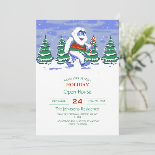 Kute yeti kerst in het bos kaart (Staand voorkant)