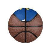 Kute zingende gele cartoon kanarie vogel basketbal (Rechts)