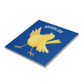 Kute zingende gele cartoon kanarie vogel tegeltje (Zijkant)