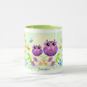 Kute zomeruil, bloemen en mok van de douanenaam (Midden)