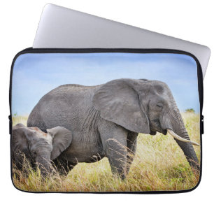Kutest Baby Animals   Afrikaanse olifant en moeder Laptop Sleeve
