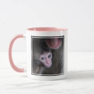 Kutest Baby Animals   Baby Macaque Monkey en moede Mok
