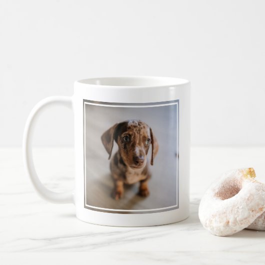 Kutest Baby Animals | Bruin Dachshund Puppy Koffiemok (Met donut)