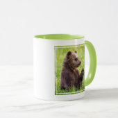 Kutest Baby Animals | Bruine Beer Cub Wave Mok (Voorkant rechts)