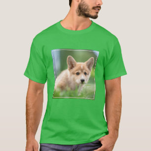 Kutest Baby Animals Corgi Puppy op de Yard T-shirt