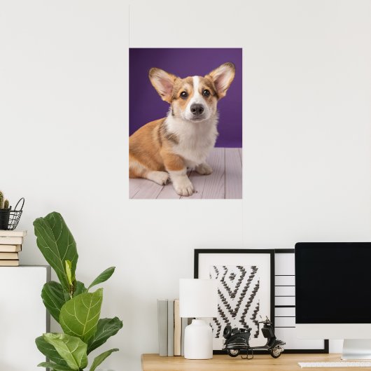 Kutest Baby Animals | Corgi Puppy op Paars Poster (Thuiskantoor)