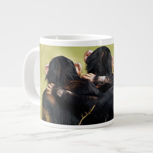 Kutest Baby Animals | Drie Chimpansees Hugging Grote Koffiekop (Links)