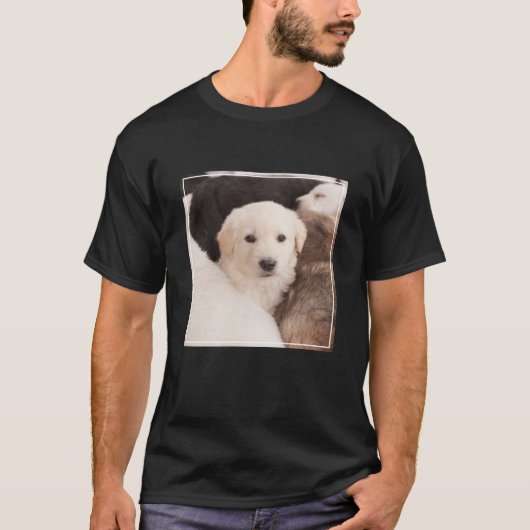 Kutest Baby Animals | Een klapstapel Puppies T-shirt (Voorkant)