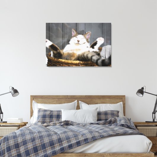 Kutest Baby Animals | Kat in bed Canvas Afdruk (Insitu (Slaapkamer))