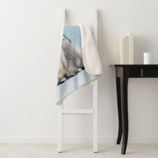 Kutest Baby Animals | keizer Penguin Chick Sherpa Deken (In situ)