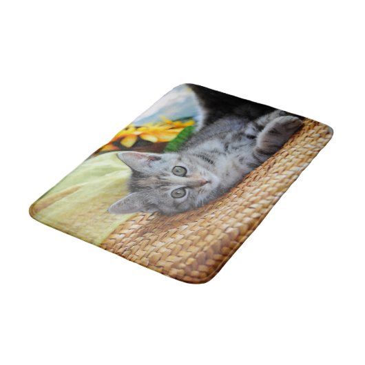 Kutest Baby Animals | Kitten Lounging Badmat (Gekanteld)