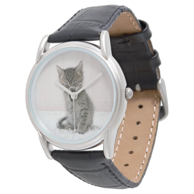 Kutest Baby Animals | Licking Tabby Kitten Horloge (Gekanteld)