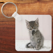 Kutest Baby Animals | Licking Tabby Kitten Sleutelhanger (Voorkant)