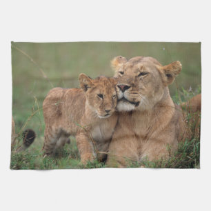 Kutest Baby Animals   Lion Cub en moeder Theedoek