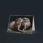 Kutest Baby Animals | Otters Holding Hands Kaart<br><div class="desc">Dit schattige afbeelding van Getty babybeestjes heeft twee otters die handen vasthouden.</div>