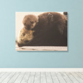 Kutest Baby Animals | Pasgeboren otterpop Canvas Afdruk (Insitu (Houten vloer))