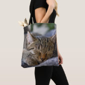 Kutest Baby Animals | Slapen van Tabby Kitten Tote Bag (Dichtbij)