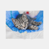 Kutest Baby Animals | Tabby Kitten in Play Tunnel Fleece Deken (Voorkant (Horizontaal))