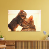 Kutest Baby Animals | Tabby Kitten Kiss Canvas Afdruk (Insitu (Woonkamer))