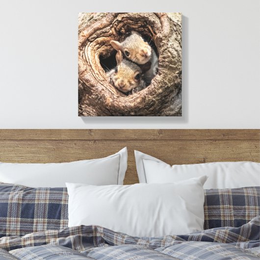 Kutest Baby Animals | Twee jonge eekhoorns Canvas Afdruk (Insitu (Slaapkamer))