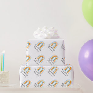 Kutkleurige regenboogtekening aangepast op zaterda cadeaupapier