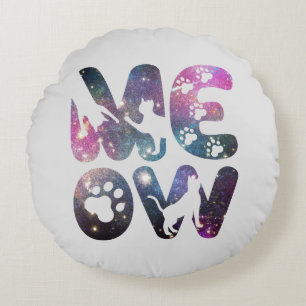 Kuttemaafjes met kat en kattenverf rond kussen