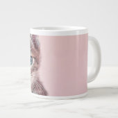 Kutten met blauwe ogen. grote koffiekop (Voorkant rechts)