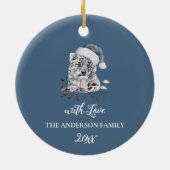 Kuttijgerkub in blauwe kersthoed Kerst Keramisch Ornament (Achterkant)