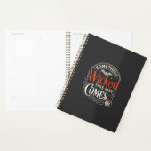 Kwaadaardig Dit Halloween-ontwerp komt_1 Planner (Display)
