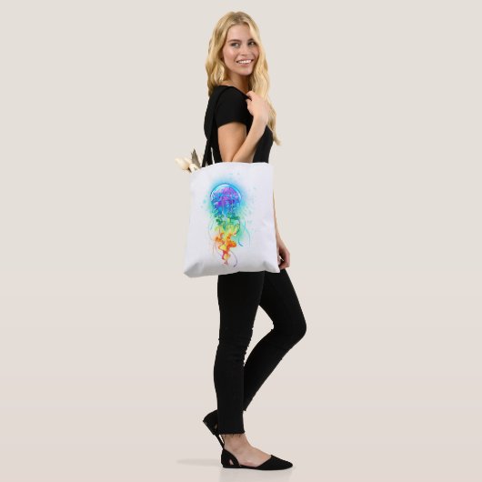 Kwal met regenboogkleuren tote bag (Op model)