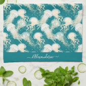 Kwallen in blauwe oceaan Zomerseizoen Monogram Theedoek (Gevouwen)