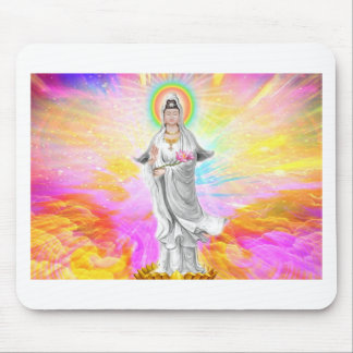 Kwan Yin de godin van compassie met roze Muismat
