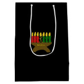 Kwanzaa Art Design Yellow Text Medium Cadeauzakje (Achterkant)