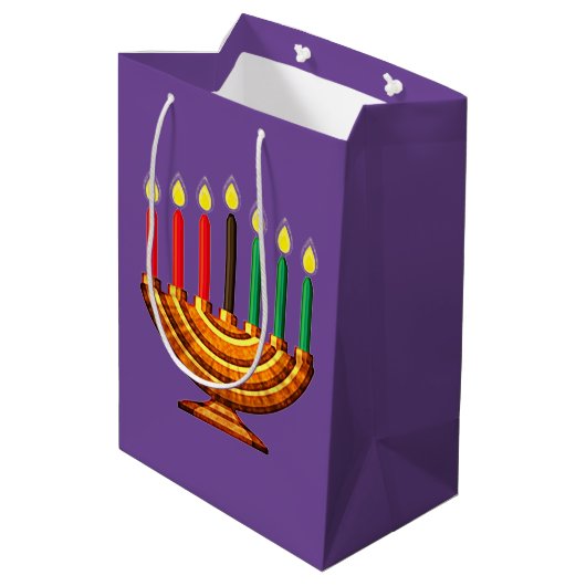 Kwanzaa Kinara Medium Cadeauzakje (Achterkant Gekanteld)