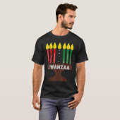 Kwanzaa Kinara Mishumaa met 7 beginselen T-shirt (Voorkant volledig)