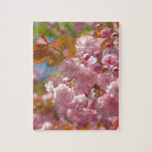 Kwanzan-kersenboom op zonnige dag legpuzzel