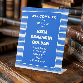 Kwaststreken Strepen Blauwe Bar Bat Mitzvah Aangep Reclamebord Met Voetstuk