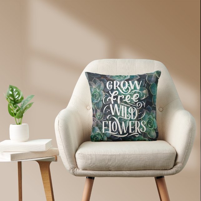 Kweek gratis wilde bloemen Boho citaat cactus Kussen (Grow Free Wild Flowers Boho Quote Cactus Throw Pillow)
