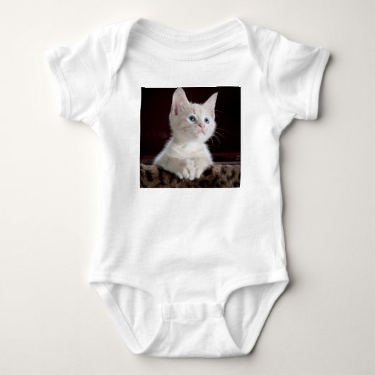 Kwetsbare Witte Keuten Romper (Voorkant)
