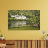 Kylemore-abdij, County Galway, Ierland, Canvas Afdruk (Insitu (Woonkamer))