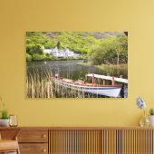 Kylemore Abdij, Ierland. Kylemore Abdij is Canvas Afdruk (Insitu (Woonkamer))