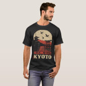 Kyoto Mist – Zen Cityscape Poster T-shirt (Voorkant volledig)