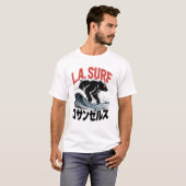 L.A. Surf Bear Japanese Typography T-shirt (Voorkant volledig)