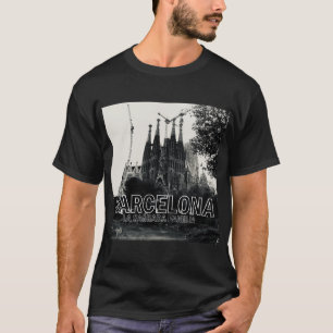 La sagrada familia kerk in de stad barcelona t-shirt