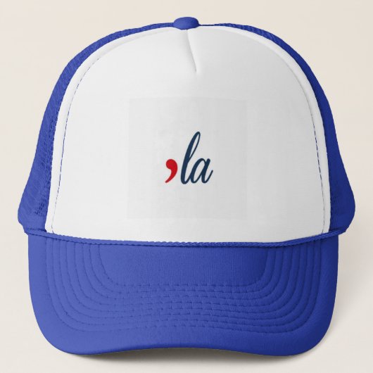 LA voor Kamala Harris. Witte, rode, blauwe kleuren Trucker Pet (Voorkant)