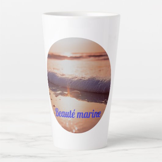 Laag zon marine schoonheid latte mok (Voorkant)