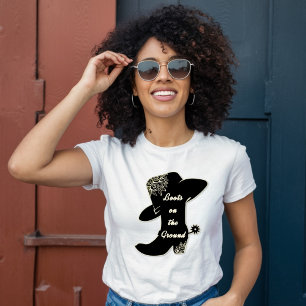 Laarzen op de grond-Bloemen Cowboy Pet, Laarzen T-shirt